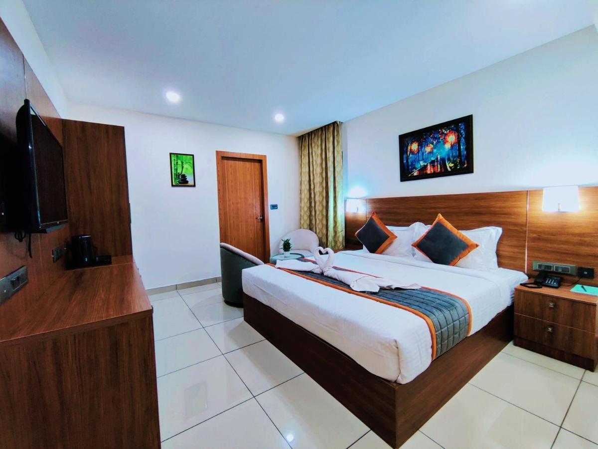Hotel Seapark Kollam Eksteriør billede