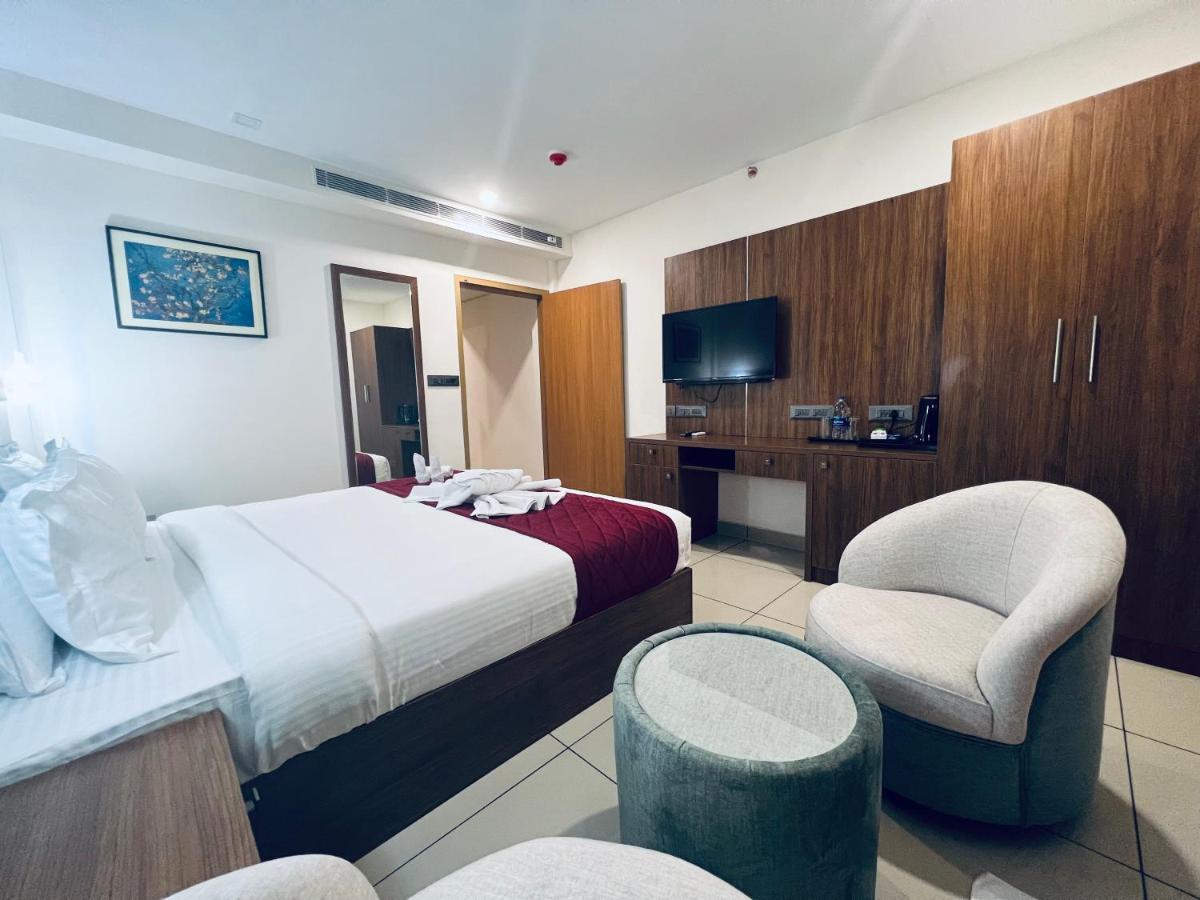 Hotel Seapark Kollam Eksteriør billede