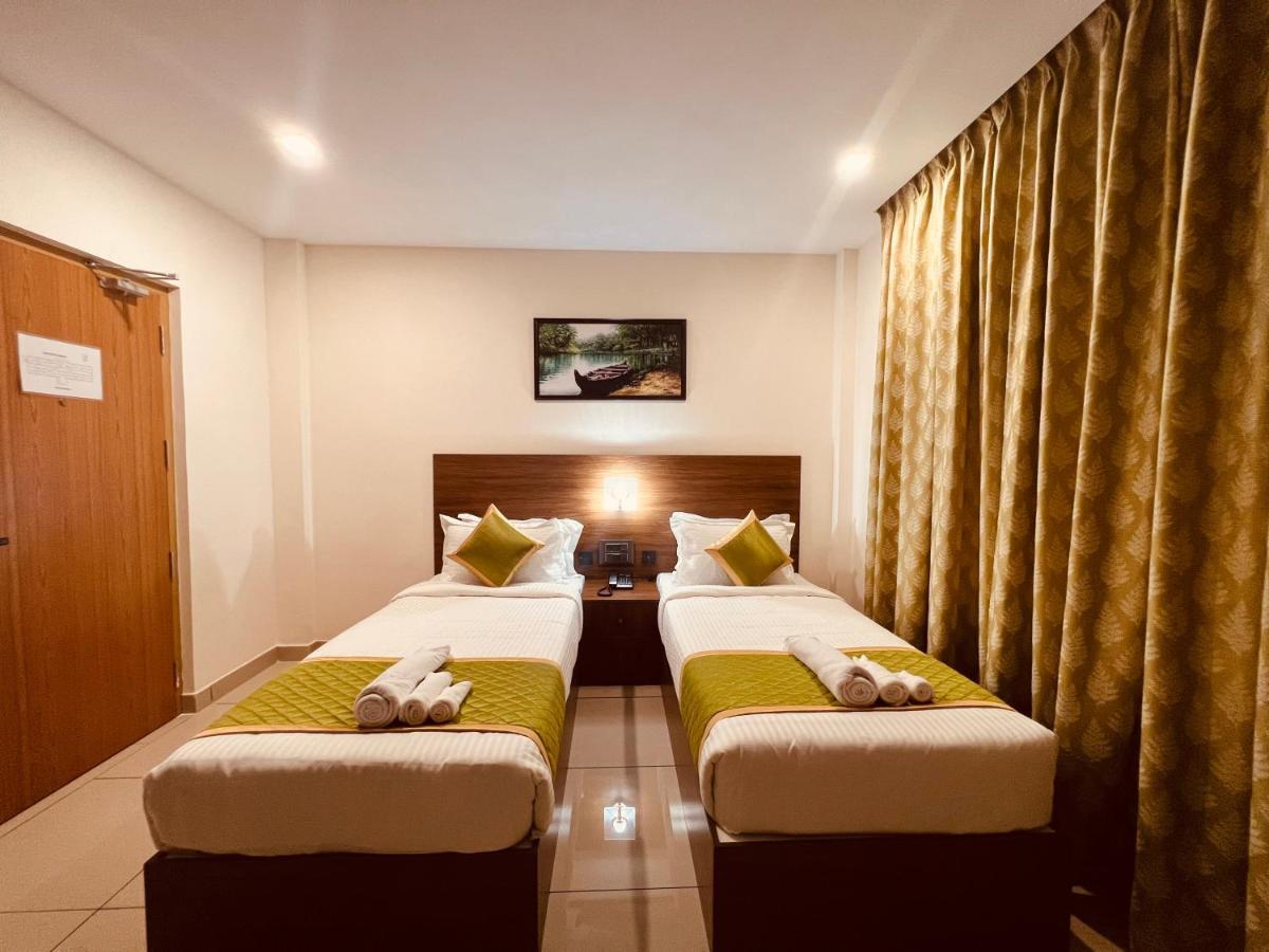Hotel Seapark Kollam Eksteriør billede
